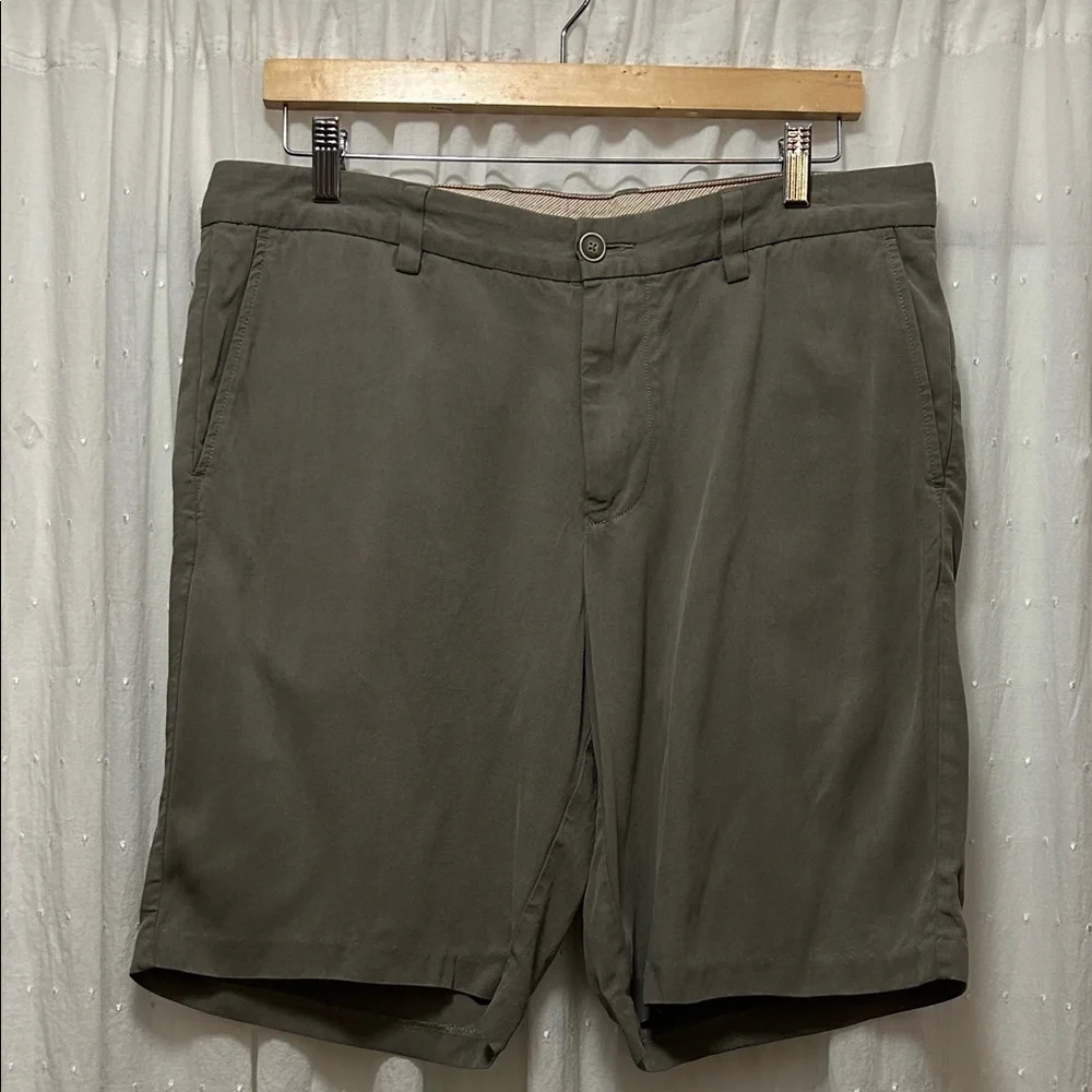 Tommy Bahama Shorts Men's Waist 35 Silk Flat Front Quiet Luxury Beach Resortwear